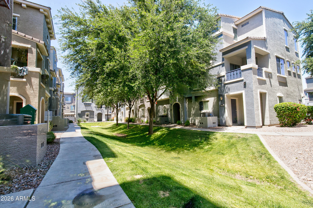2402 E 5th Street - Photo 45