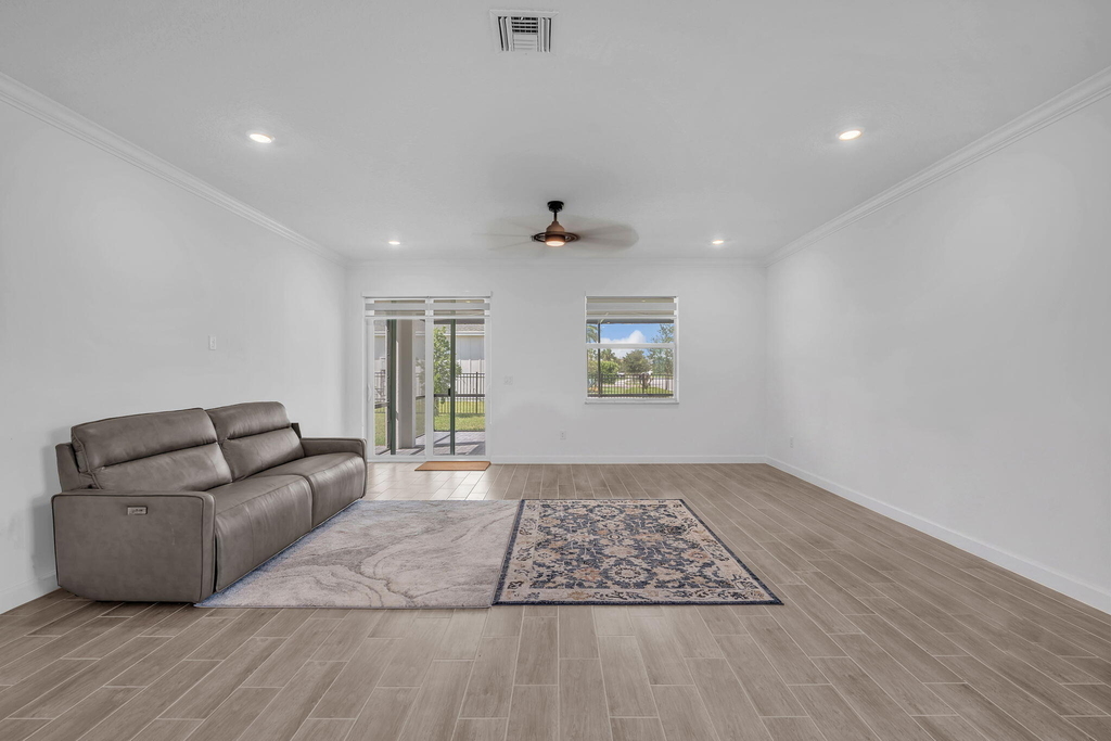 19270 Rolling Acres Road - Photo 10