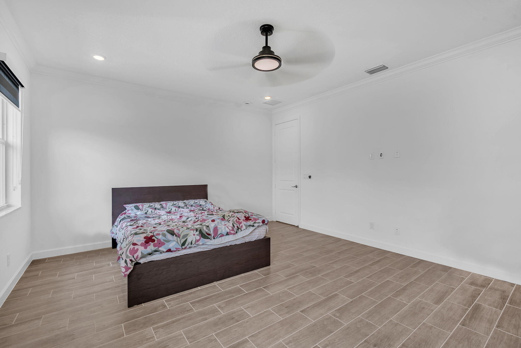 19270 Rolling Acres Road - Photo 16