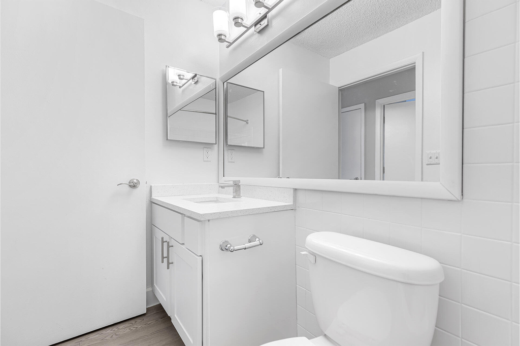 17900 Ne 31st Court - Photo 7