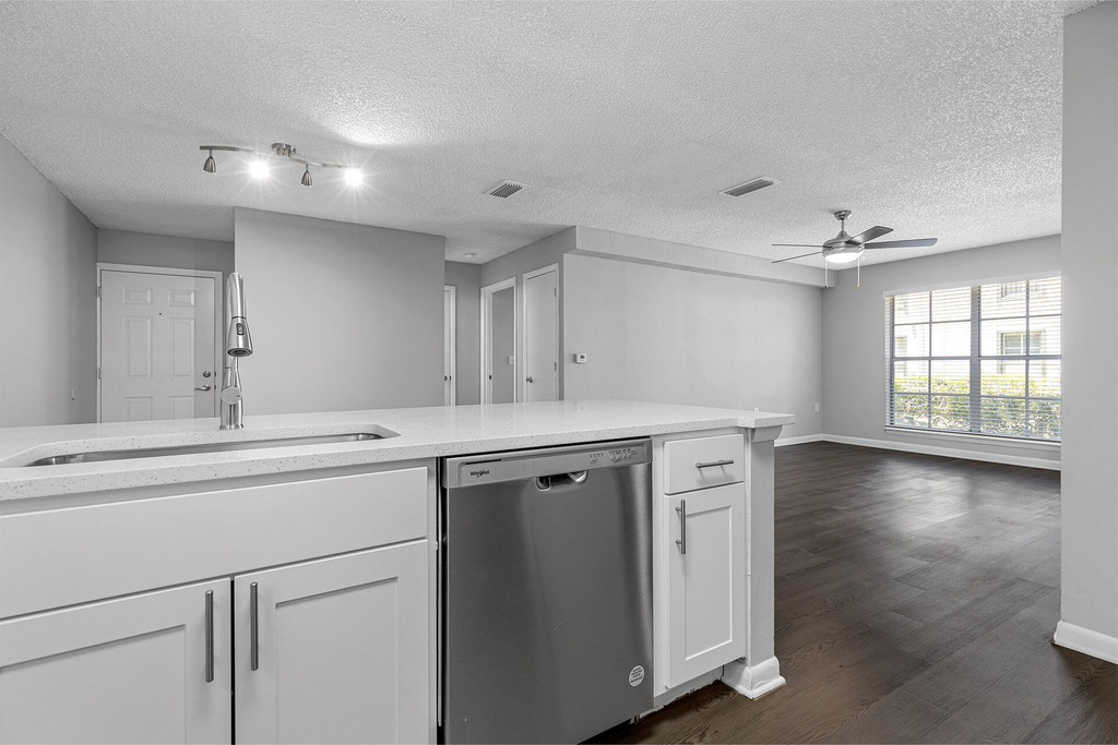 17900 Ne 31st Court - Photo 12