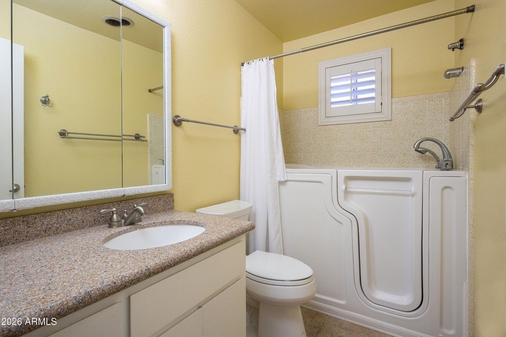4613 E Escondido Avenue - Photo 13