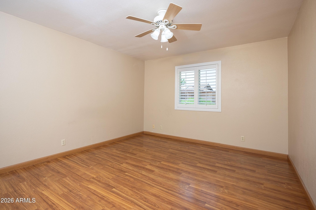 4613 E Escondido Avenue - Photo 12