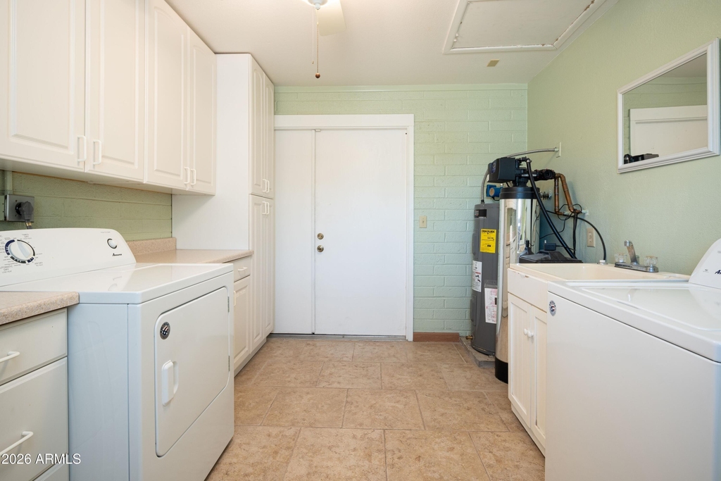 4613 E Escondido Avenue - Photo 14