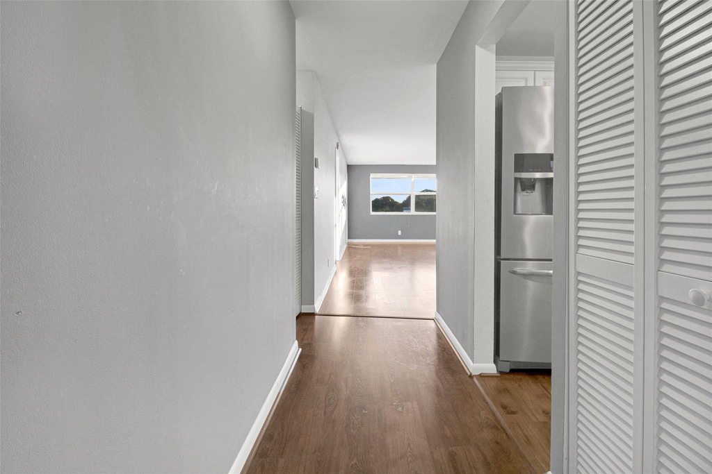 6890 Royal Palm Boulevard - Photo 7