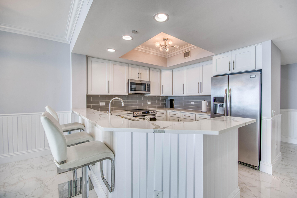 2650 Lake Shore Drive - Photo 3