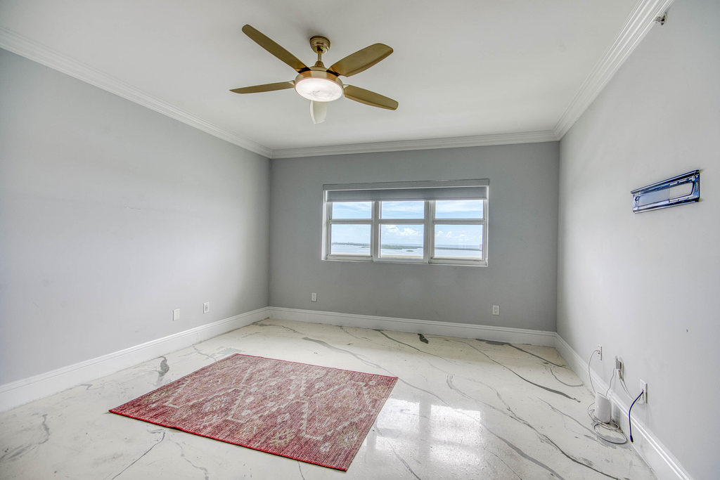 2650 Lake Shore Drive - Photo 18