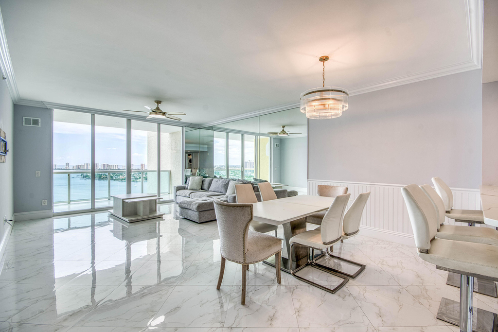 2650 Lake Shore Drive - Photo 5