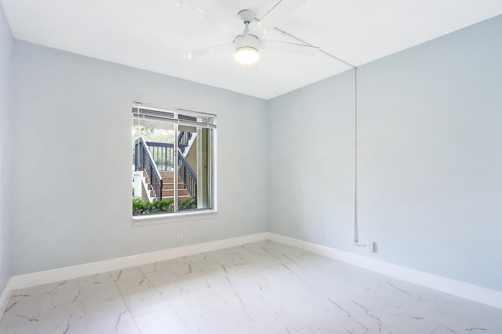 6313 Chasewood Drive - Photo 11