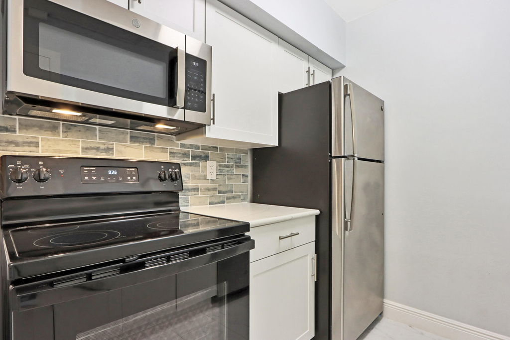 6313 Chasewood Drive - Photo 2