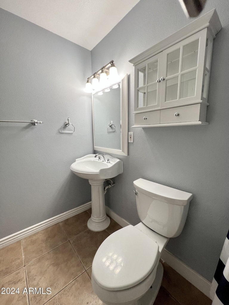 2914 N 49th Avenue - Photo 11