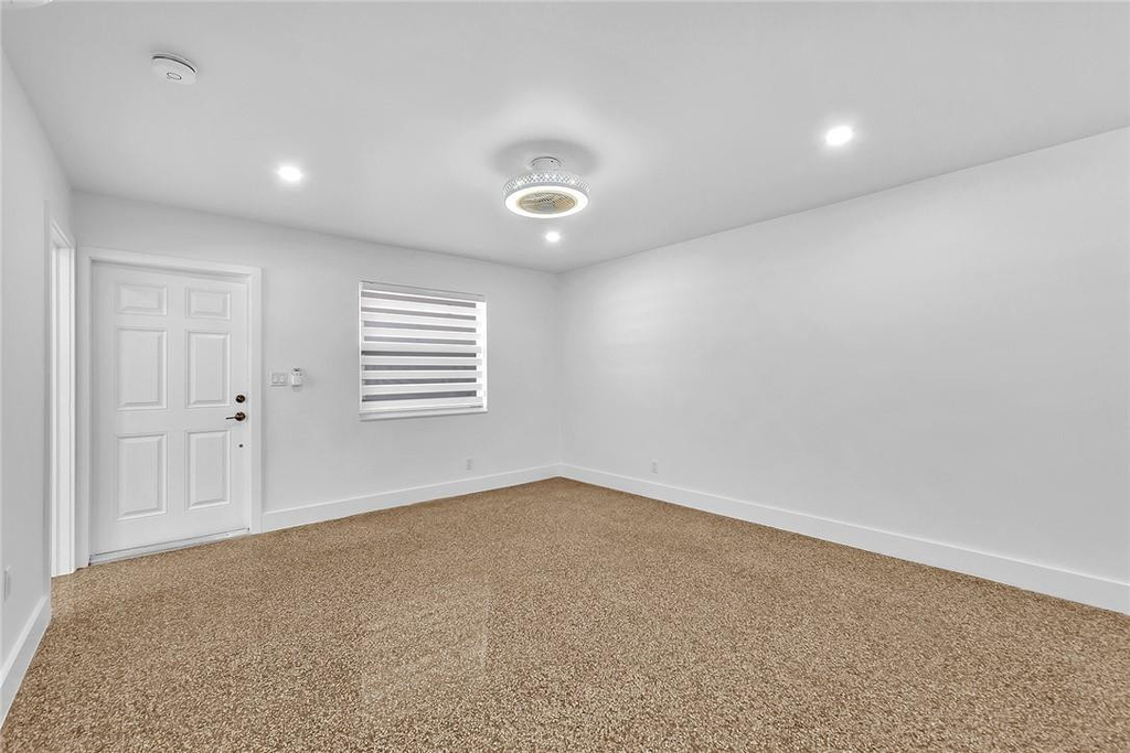 5122 Ne 19th Avenue - Photo 13