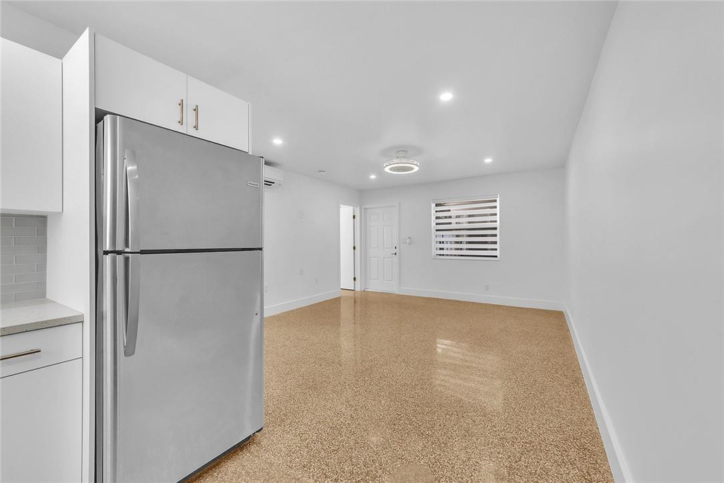 5122 Ne 19th Avenue - Photo 9