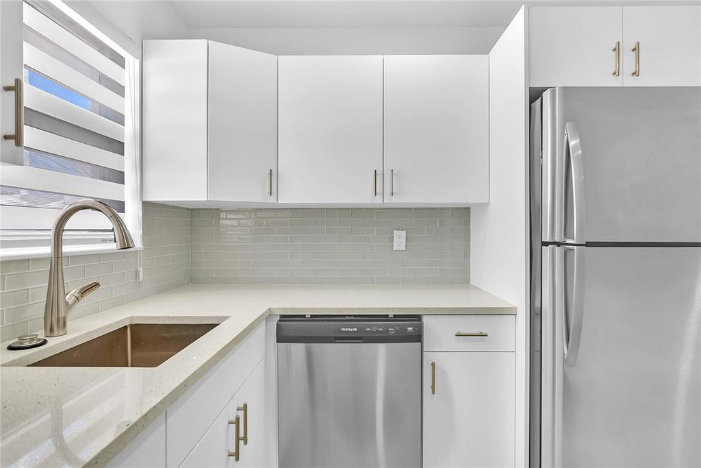 5122 Ne 19th Avenue - Photo 8