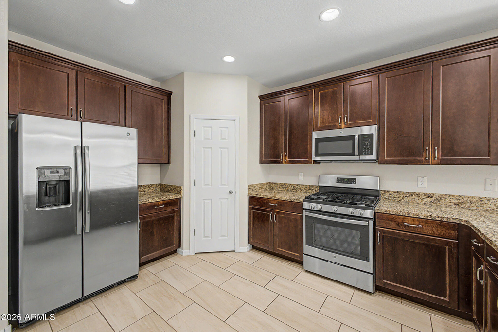 8530 W Flynn Lane - Photo 9