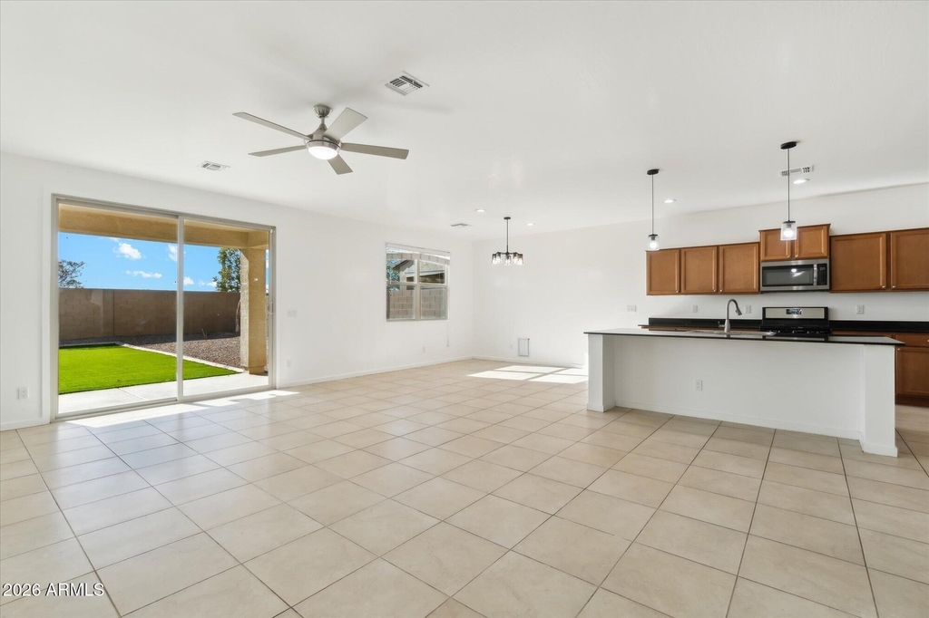 37292 N Yellowstone Drive - Photo 6