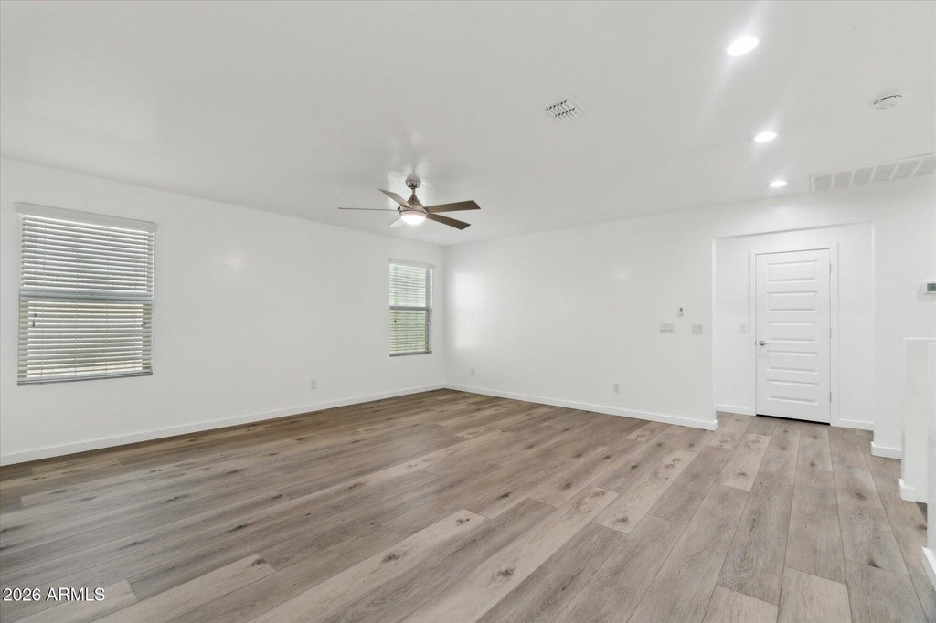 37292 N Yellowstone Drive - Photo 18