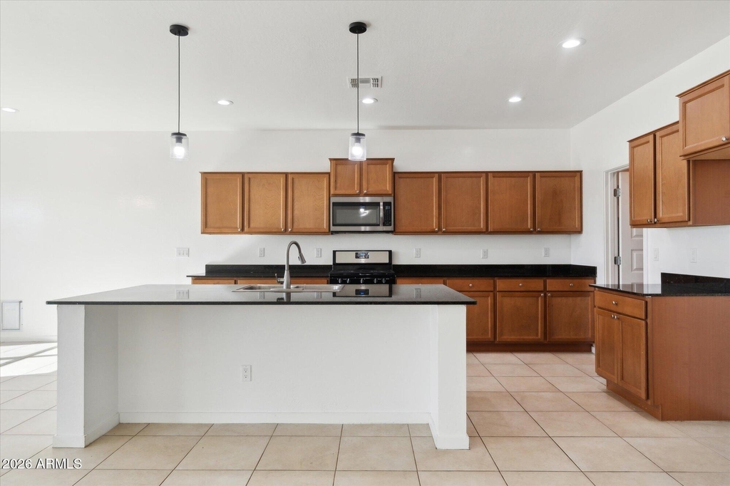 37292 N Yellowstone Drive - Photo 10