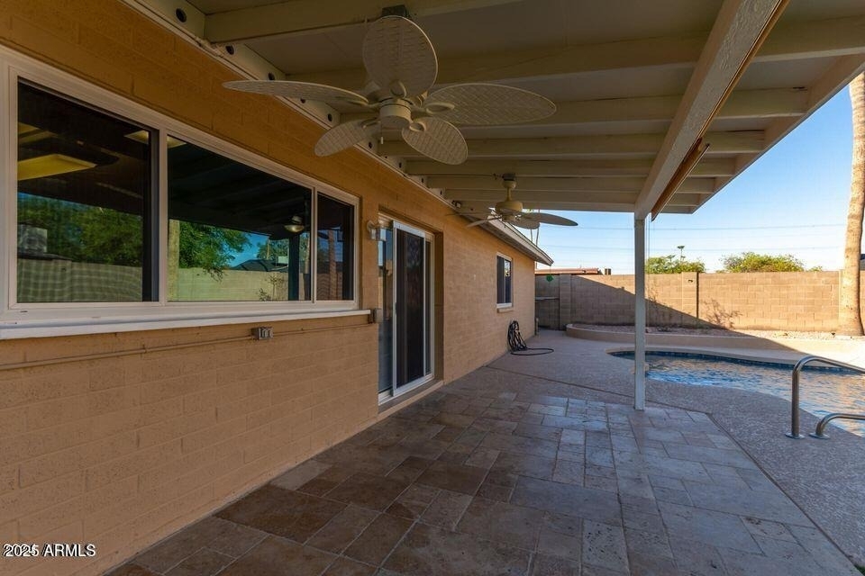 2705 W Summit Place - Photo 15