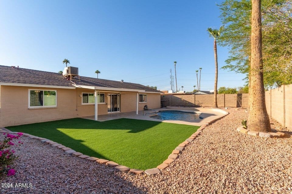 2705 W Summit Place - Photo 11