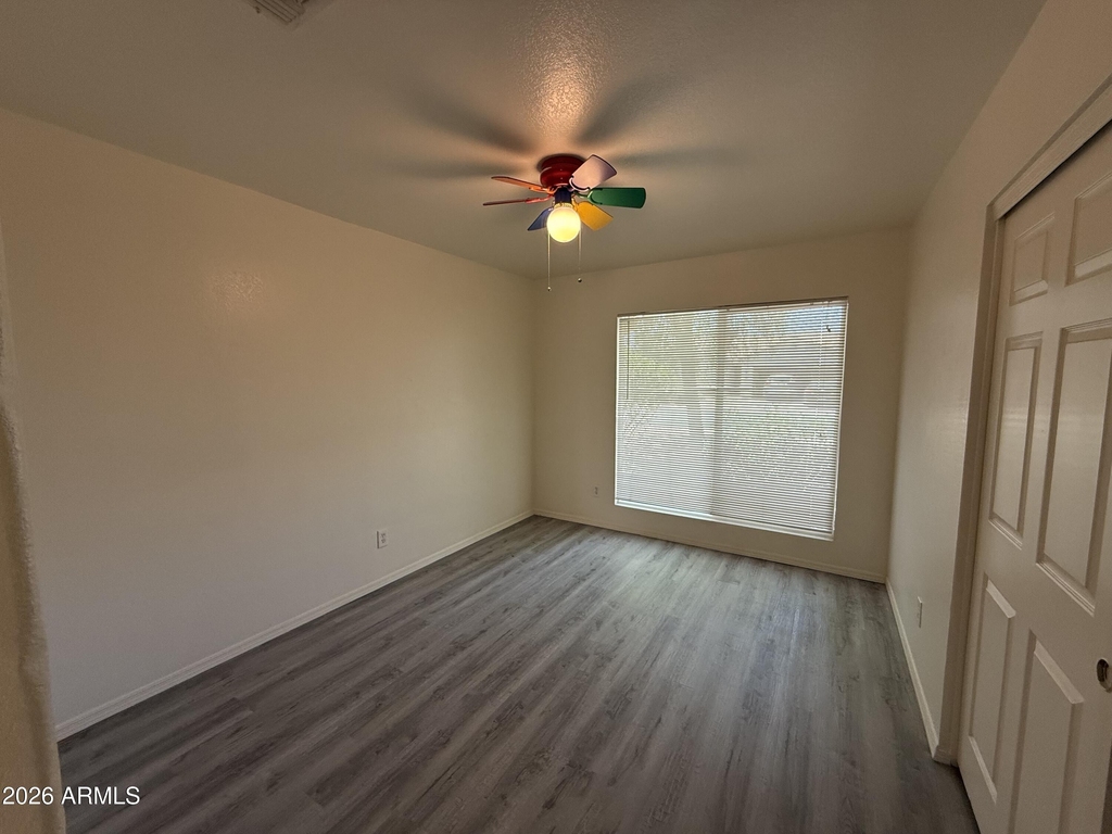 505 W Sereno Drive - Photo 12