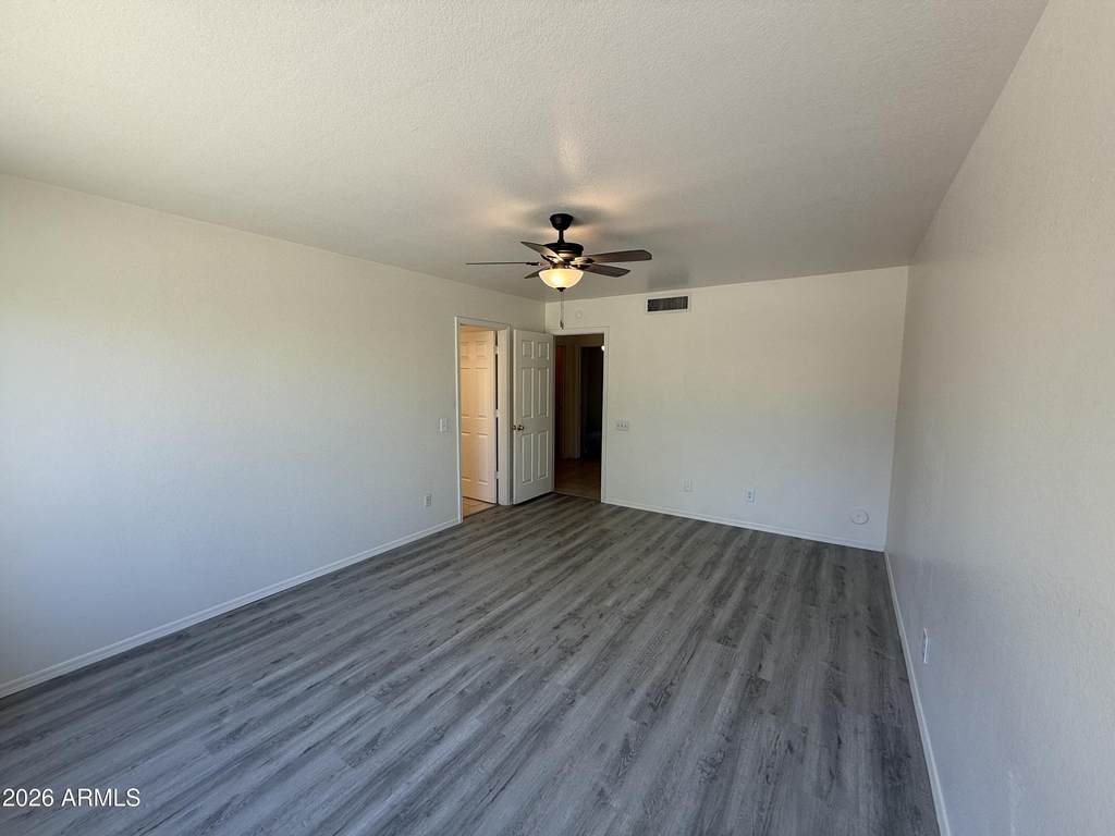 505 W Sereno Drive - Photo 18