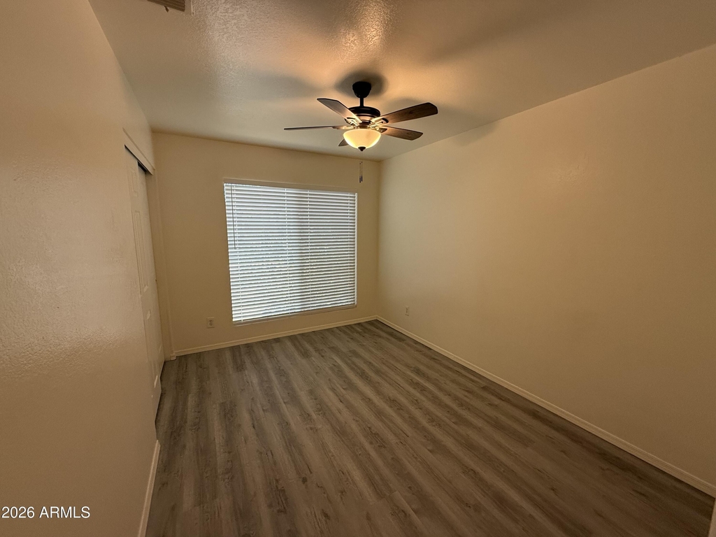 505 W Sereno Drive - Photo 14