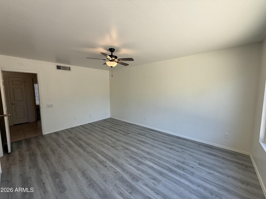 505 W Sereno Drive - Photo 17