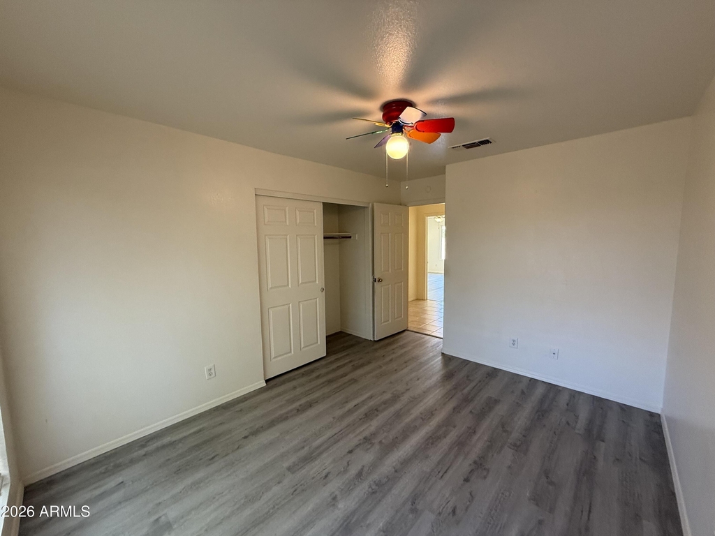 505 W Sereno Drive - Photo 13
