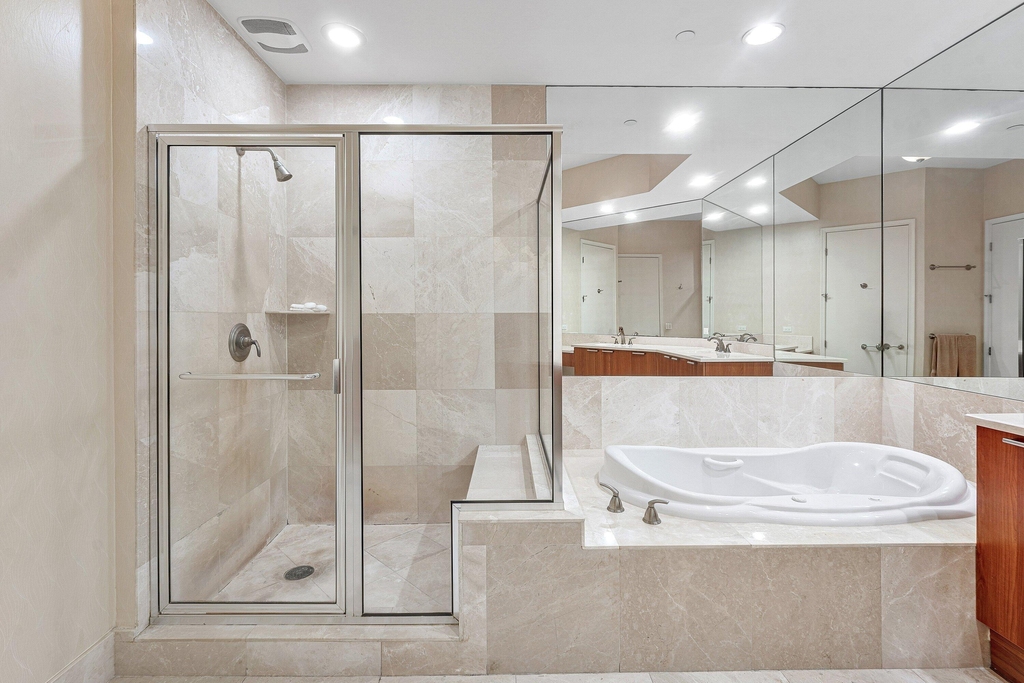 2640 Lake Shore Drive - Photo 16