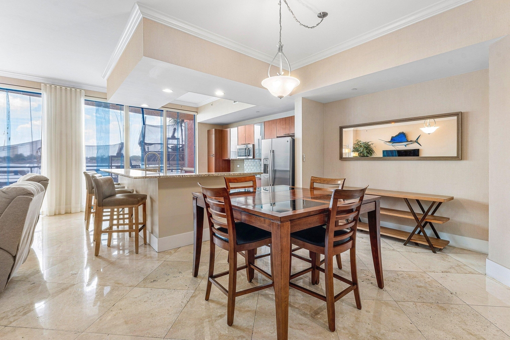 2640 Lake Shore Drive - Photo 2