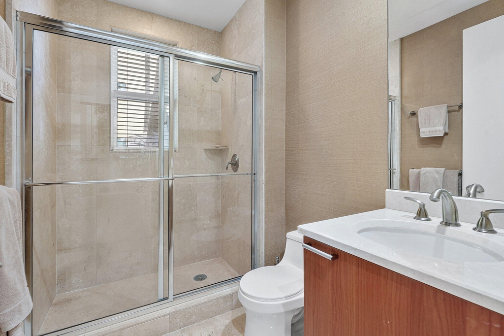 2640 Lake Shore Drive - Photo 19
