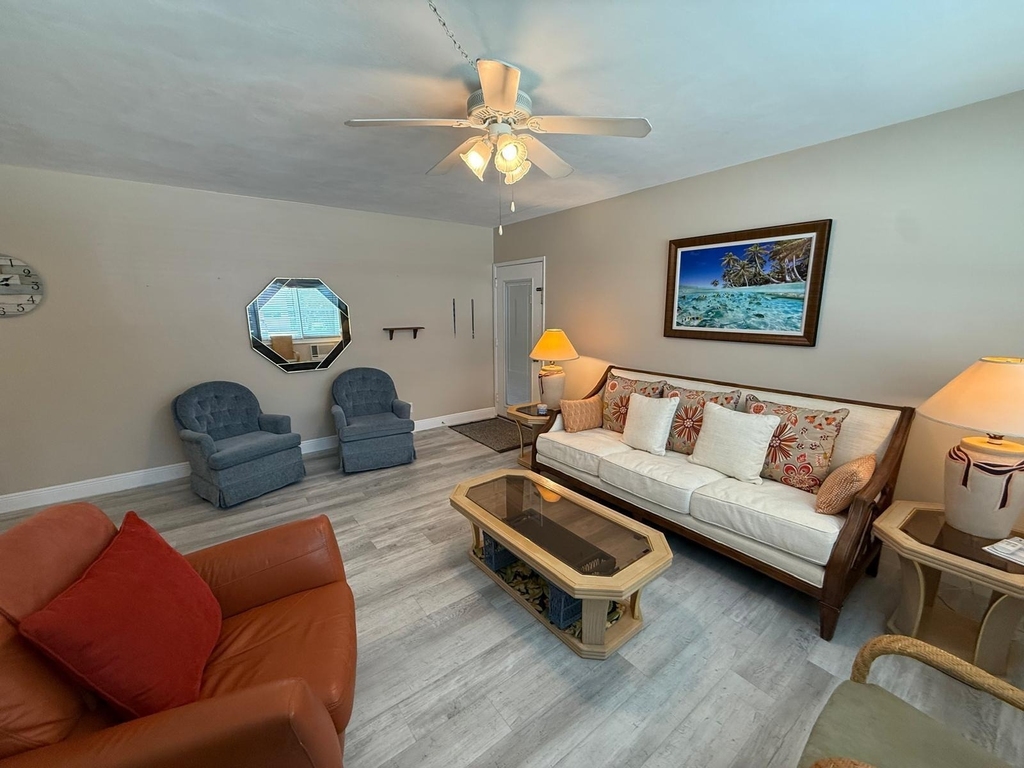 700 Antioch Avenue - Photo 2
