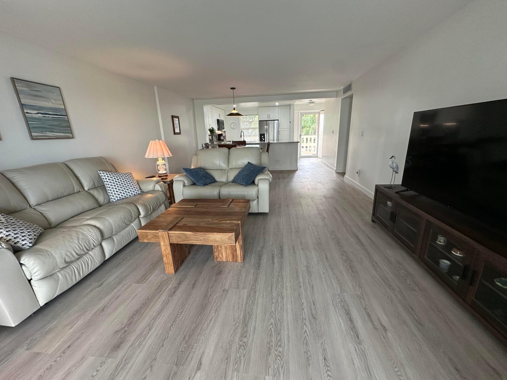 141 Se 3rd Avenue - Photo 15