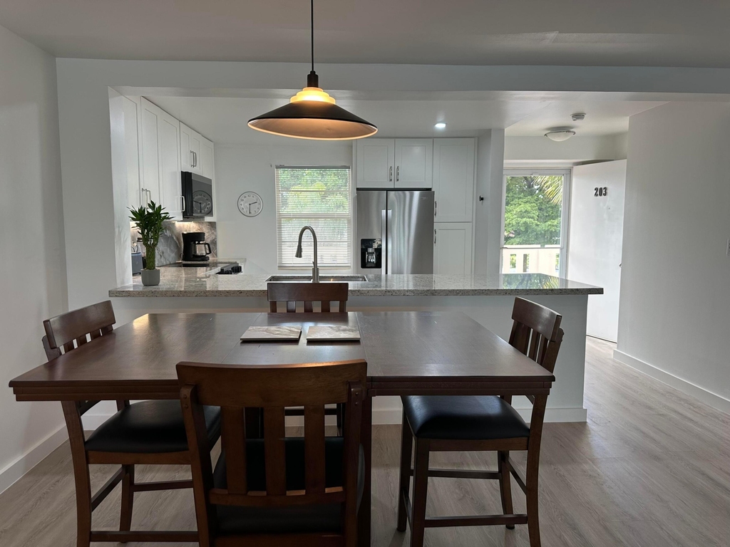 141 Se 3rd Avenue - Photo 4