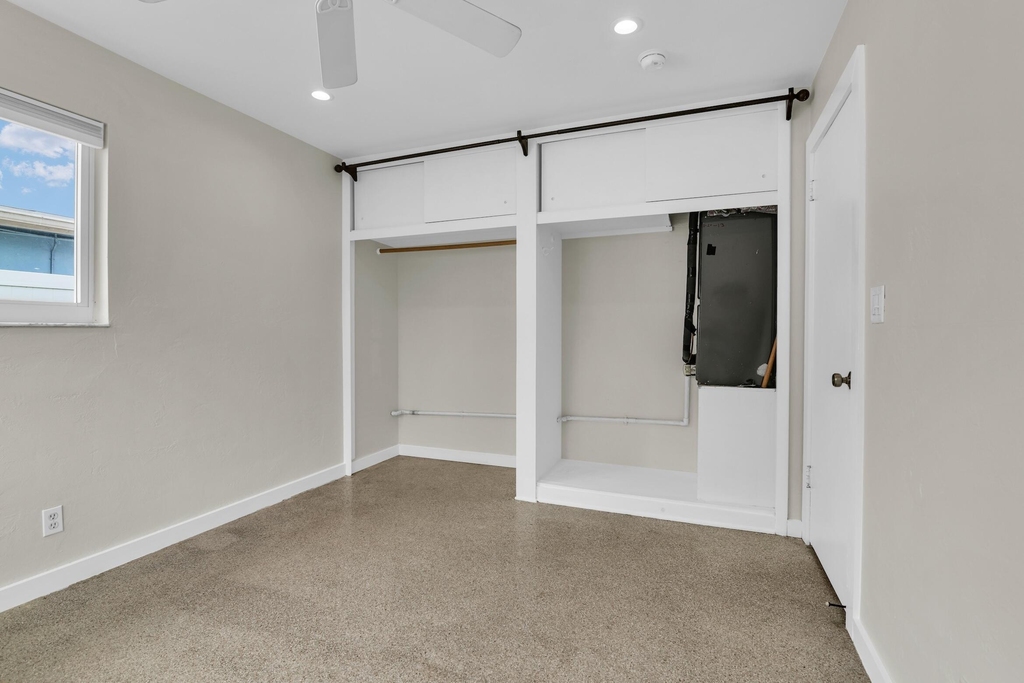909 Se 16 Place - Photo 22
