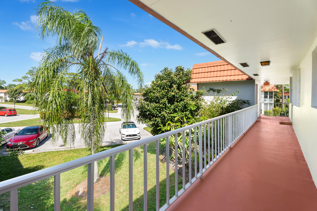 2600 Se Ocean Boulevard - Photo 10