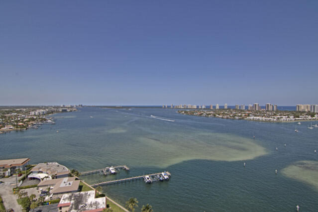 2650 Lake Shore Drive - Photo 22