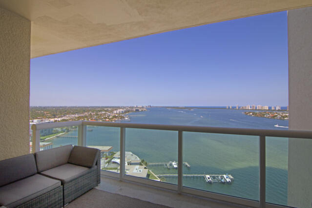 2650 Lake Shore Drive - Photo 0