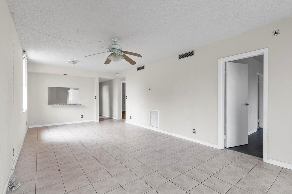 8429 Forest Hills Drive - Photo 16
