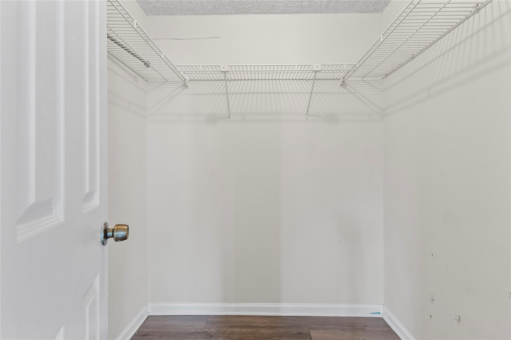 8429 Forest Hills Drive - Photo 12