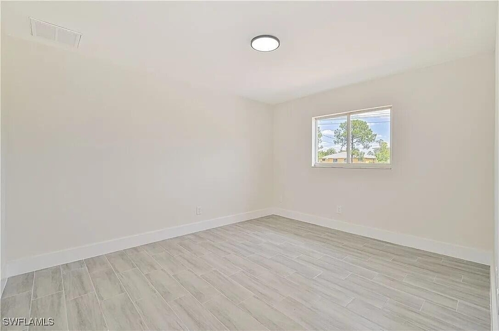 4733 28th Street Sw - Photo 4