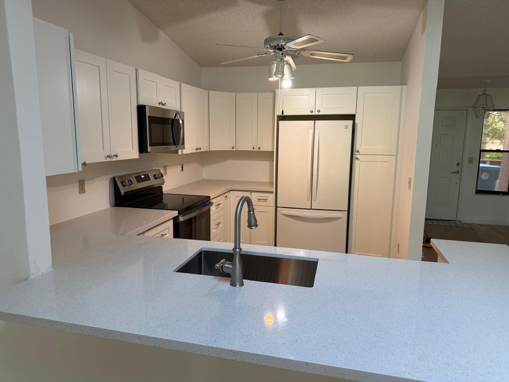 78 Mayfair Lane - Photo 4