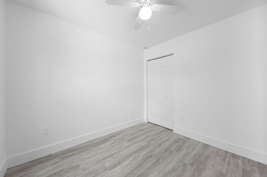 720 Mcintosh Street - Photo 24