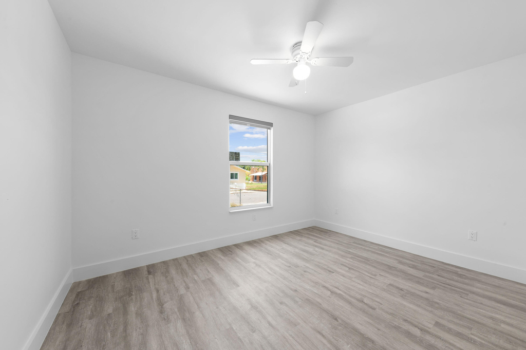 720 Mcintosh Street - Photo 18