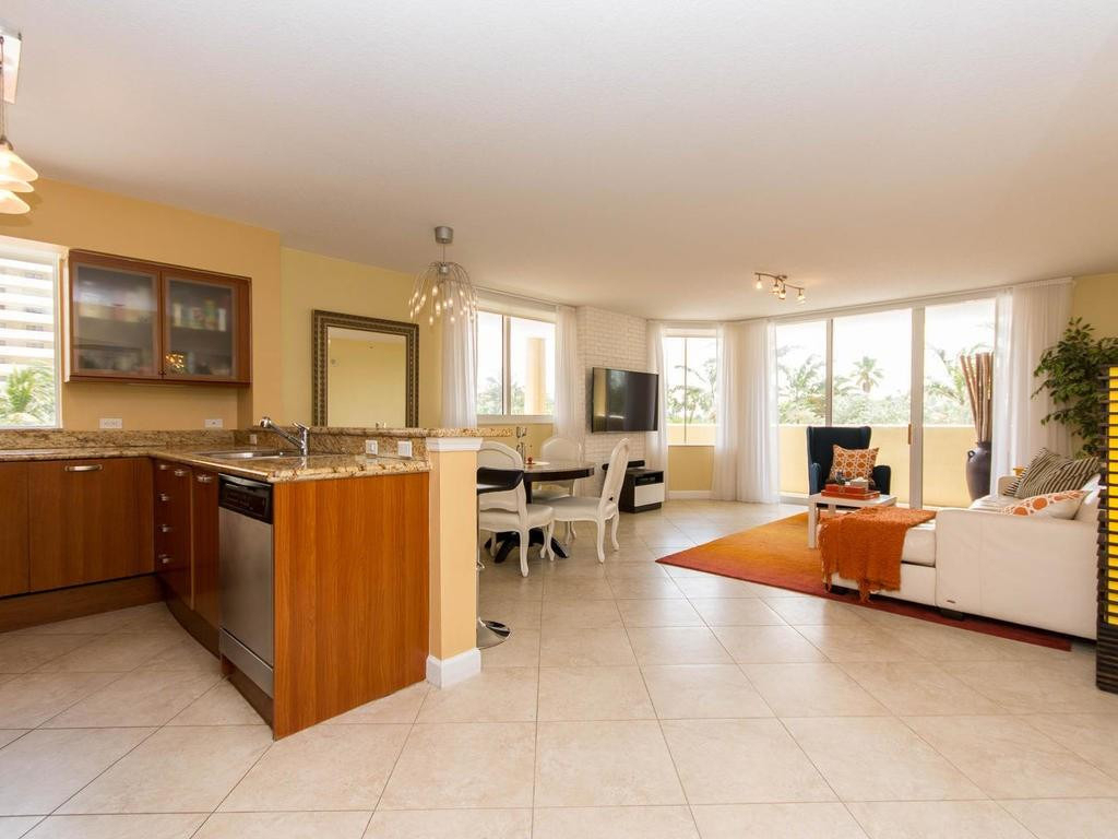 2001 N Ocean Boulevard - Photo 4