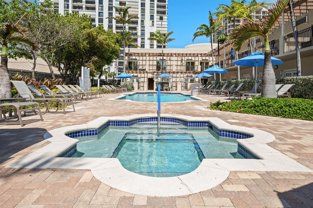 2001 N Ocean Boulevard - Photo 25