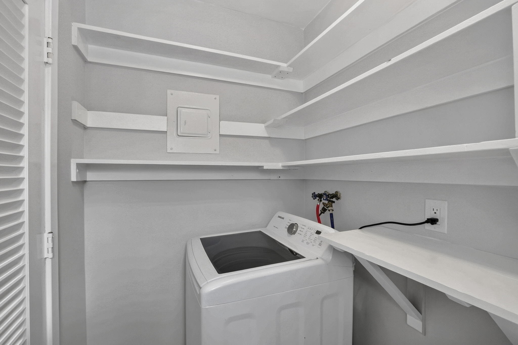 2755 Ne 28th Avenue - Photo 15