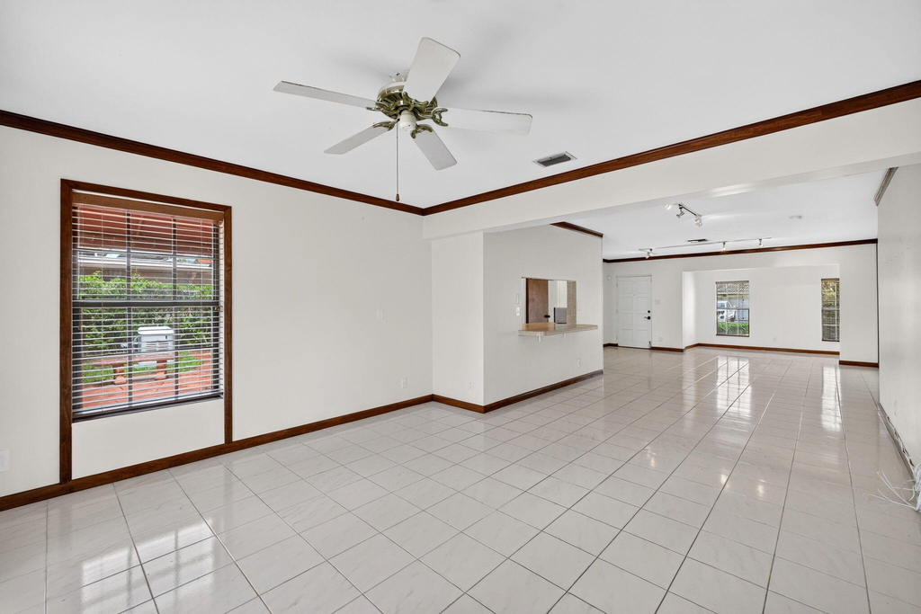 2060 Tropic Isle - Photo 15