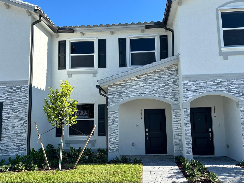 1154 Se 2 Street - Photo 0